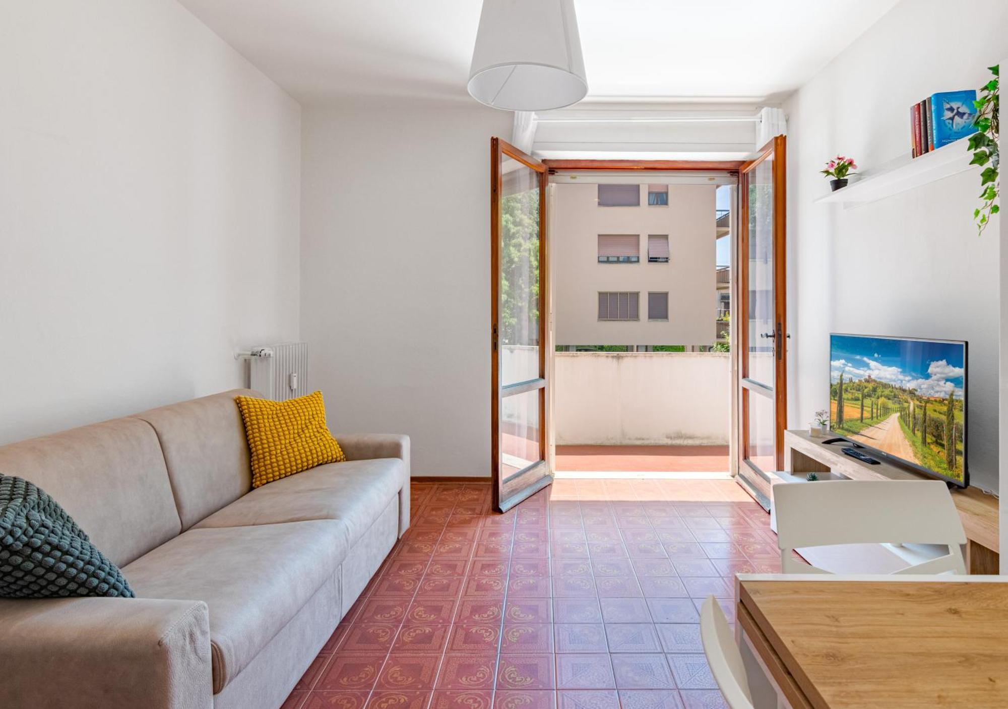 Apartment Landi 2 - Near The Center, Free Public Parking